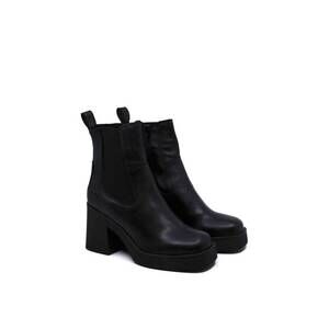 NEW BOS. & CO. women's veil boots in black